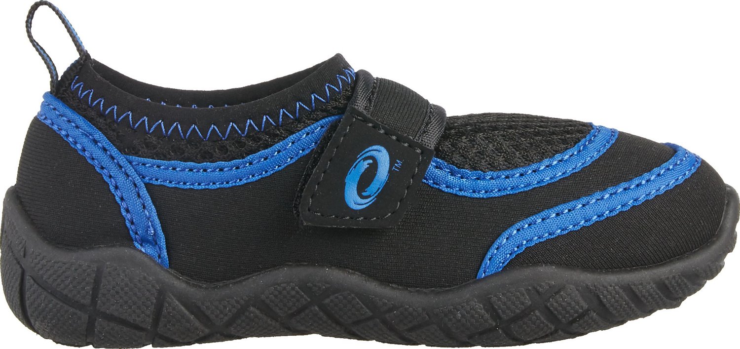 mens water shoes academy