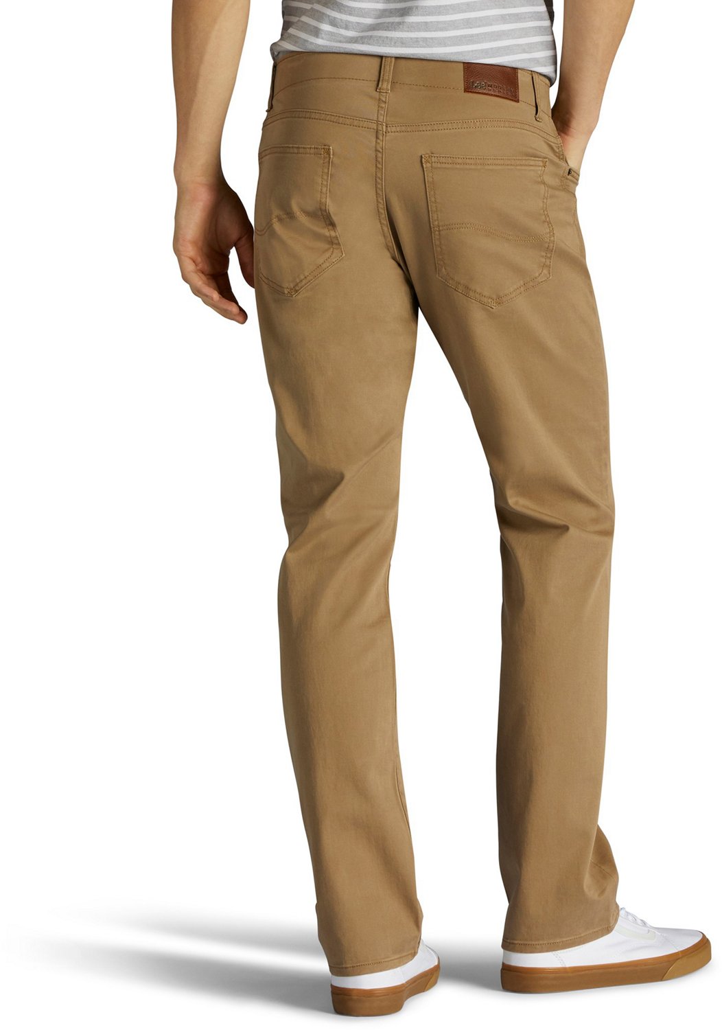 lee men's extreme motion straight fit tapered leg jeans