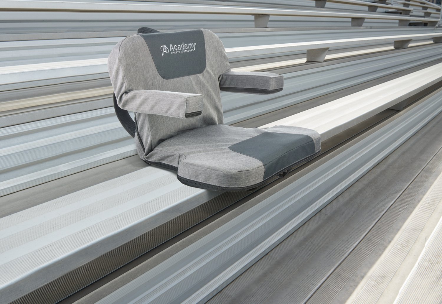 Academy Sports + Outdoors Deluxe Padded Stadium Seat Academy