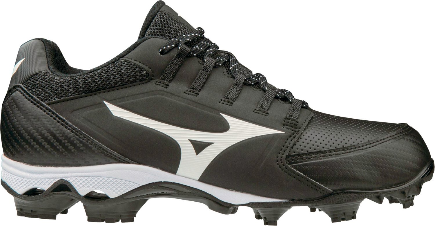 wide softball cleats