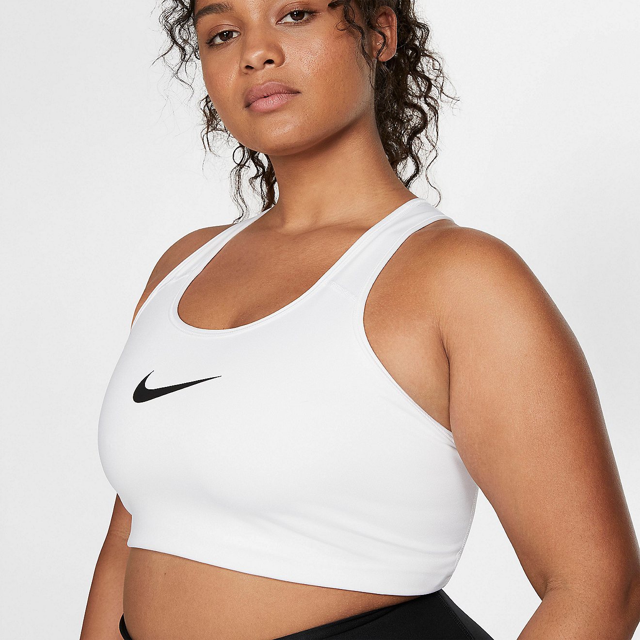 Nike Women's Swoosh Plus Size Medium-Support Sports Bra                                                                          - view number 3