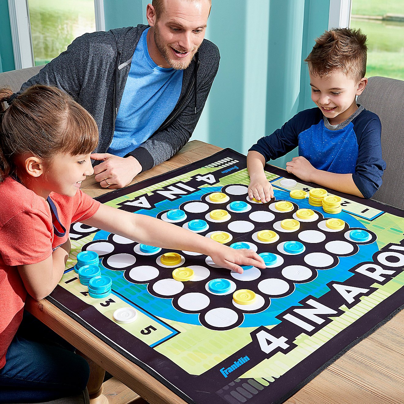 Franklin 2-in-1 Checkers and 4-in-a-Row Mat Table Game                                                                           - view number 5