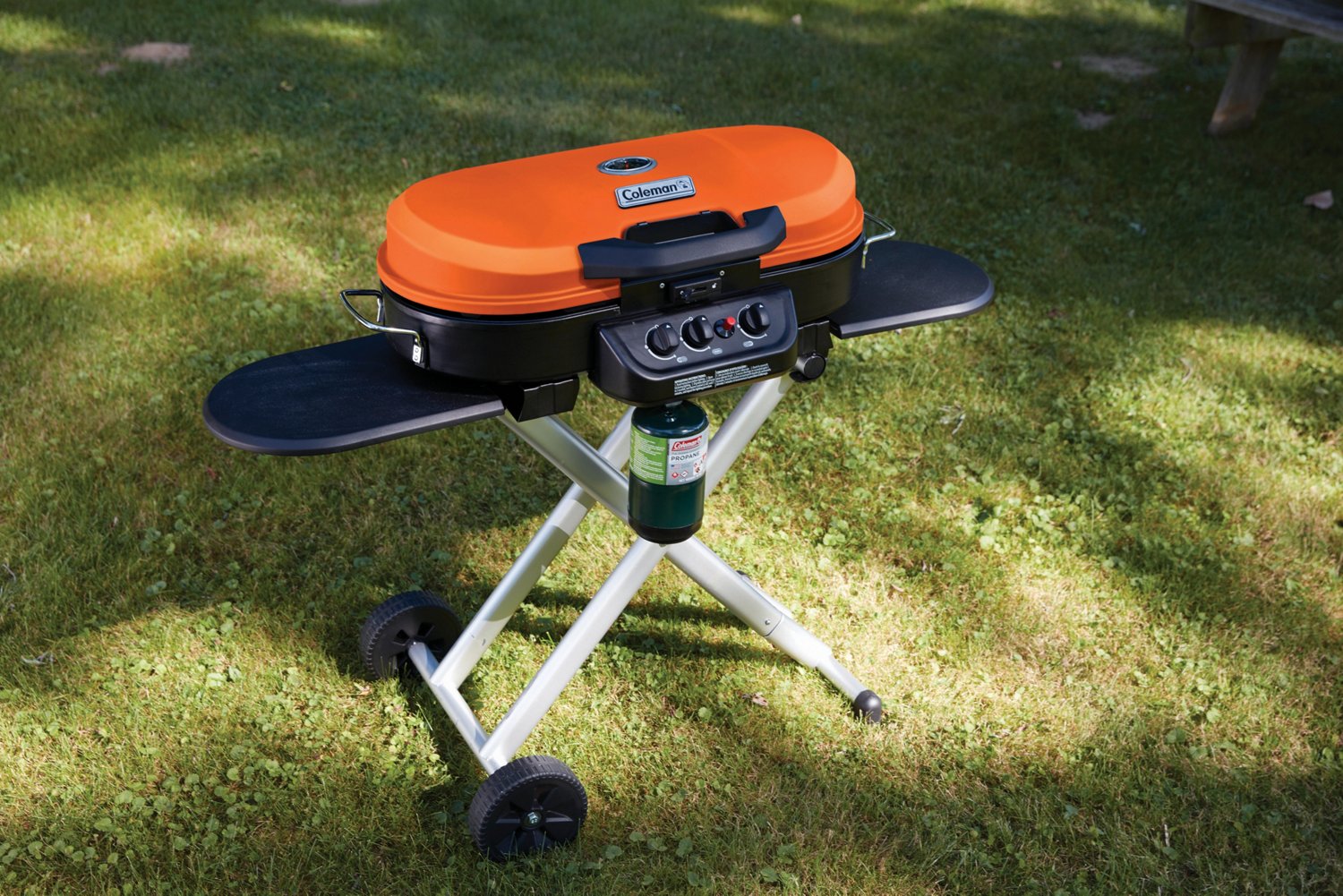 Coleman RoadTrip Portable Stand-Up 3-Burner Propane Grill | Academy