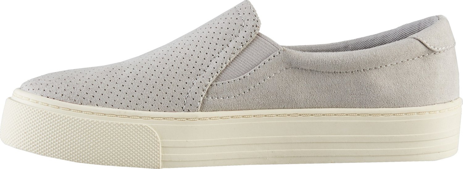 Magellan Outdoors Women's Dakoda SlipOn Shoes Academy