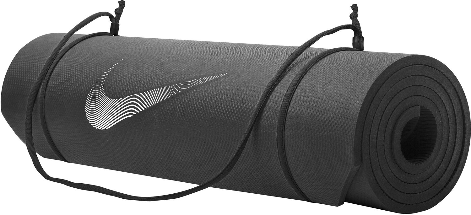 Nike 2 0 Training Mat Academy