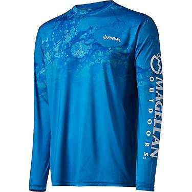 Magellan Outdoors Men's Reversible Realtree  WAV3 Ombre Fishing Shirt                                                           