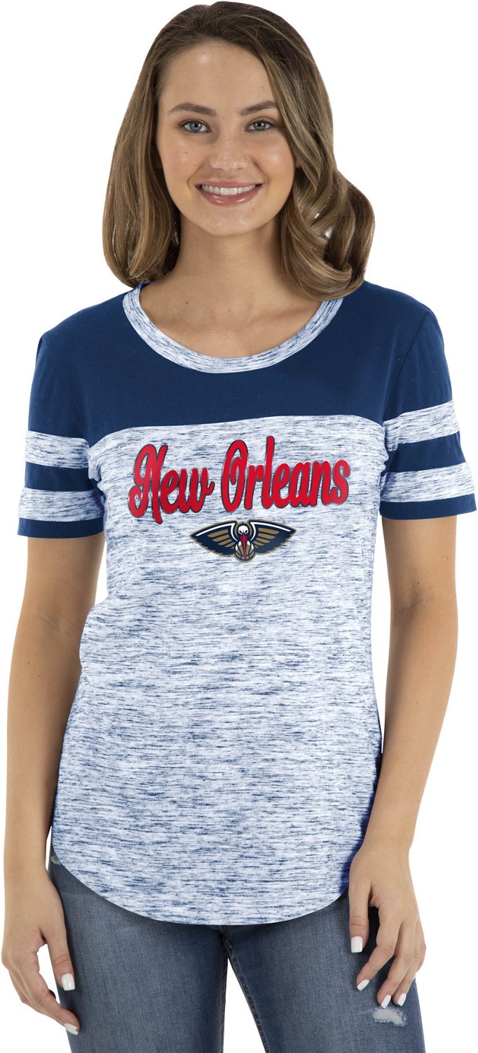 women's pelicans shirt