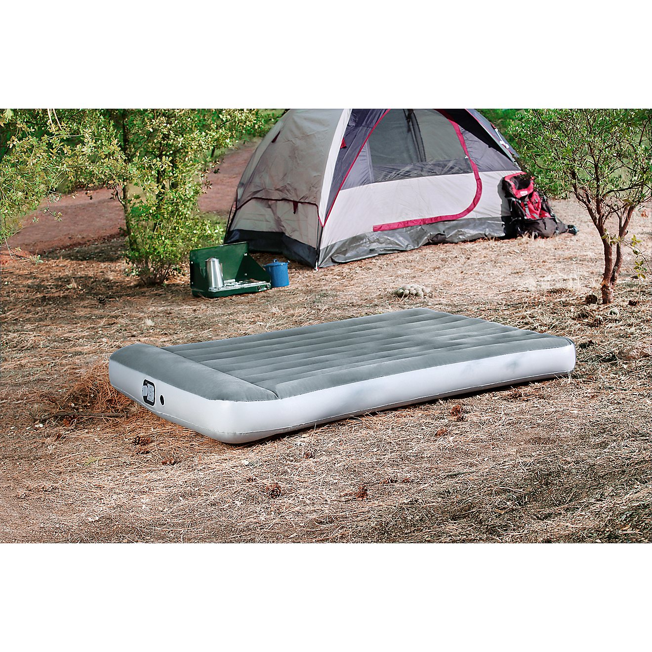 Magellan Outdoors Single High Queen-Size Air Mattress with Built-In Pump                                                         - view number 5