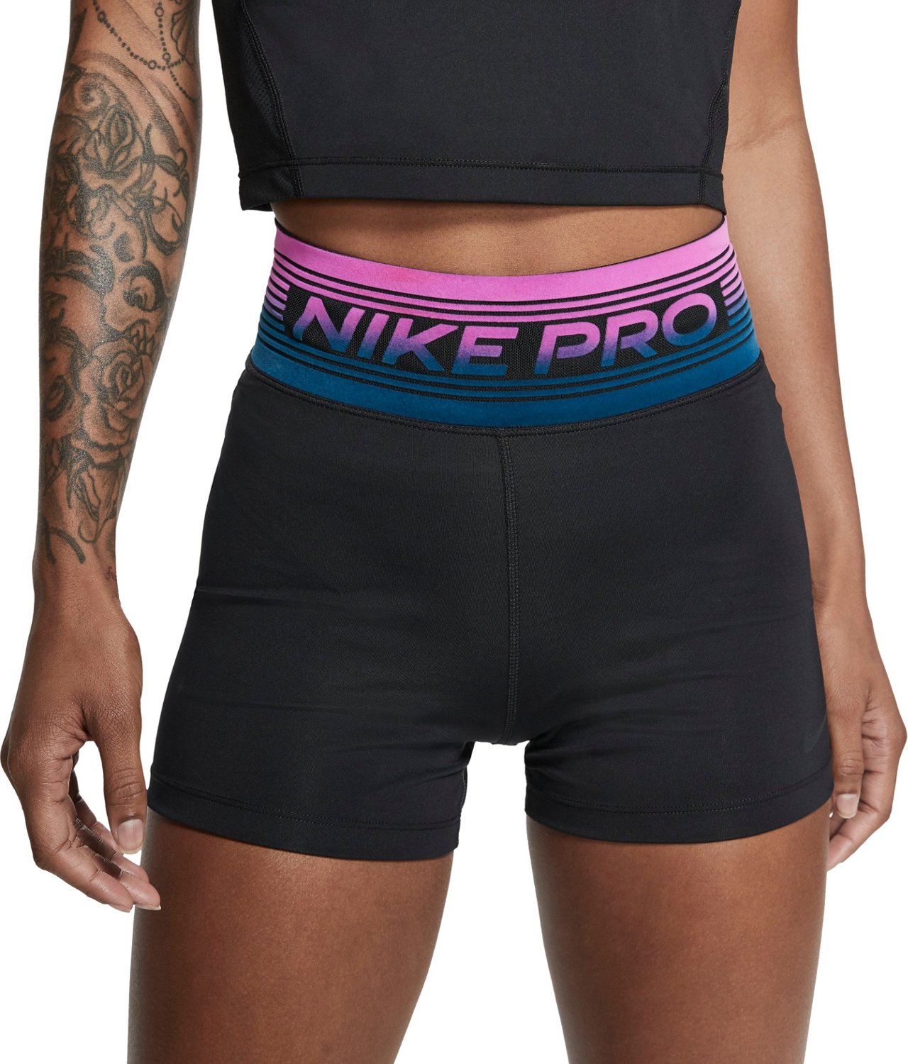 nike pro ladies shorts