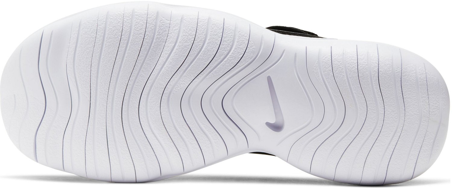 nike womens flex 2020