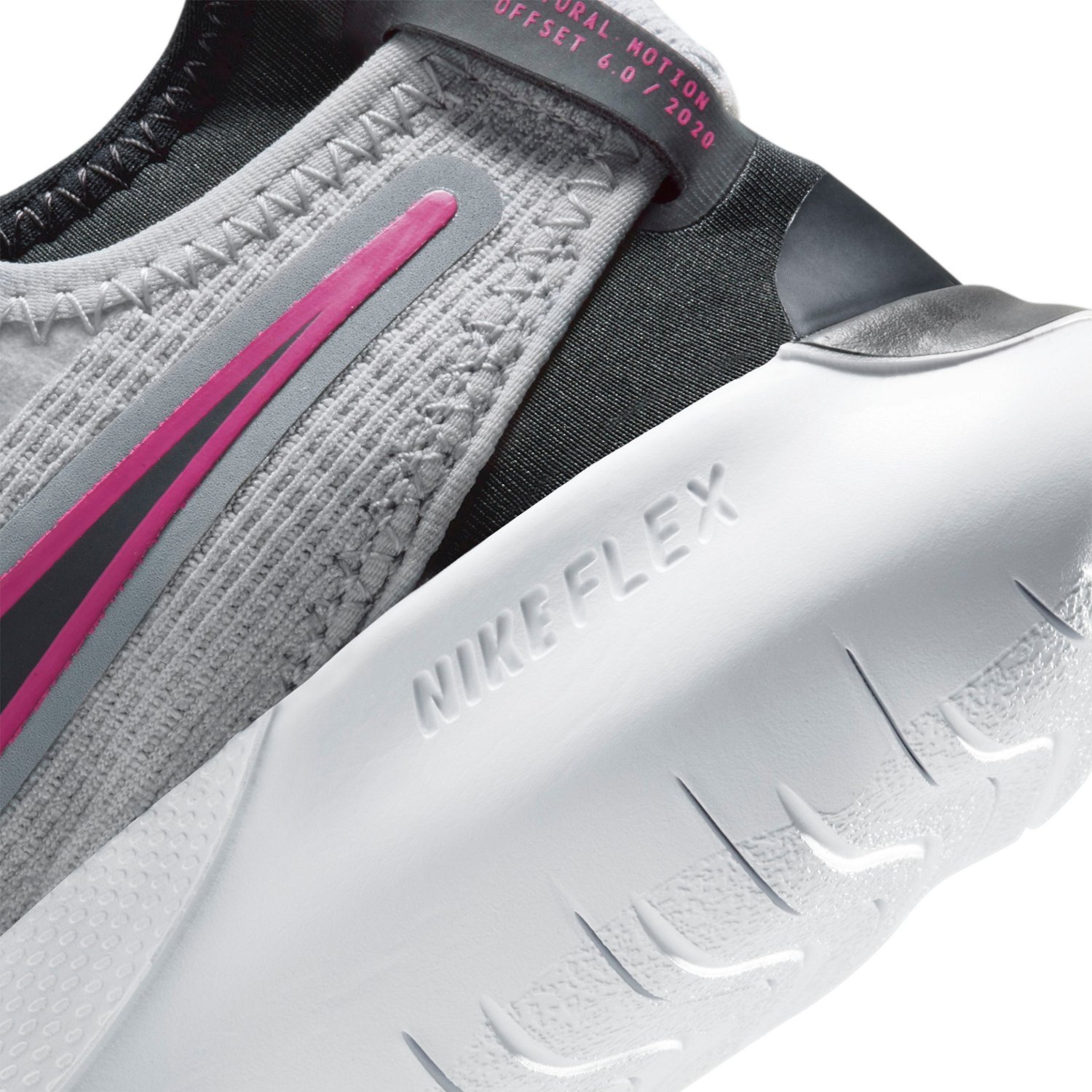 nike womens flex 2020