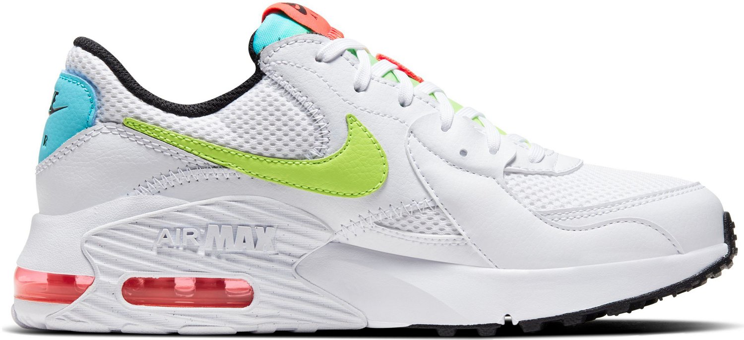 new nike spike shoes