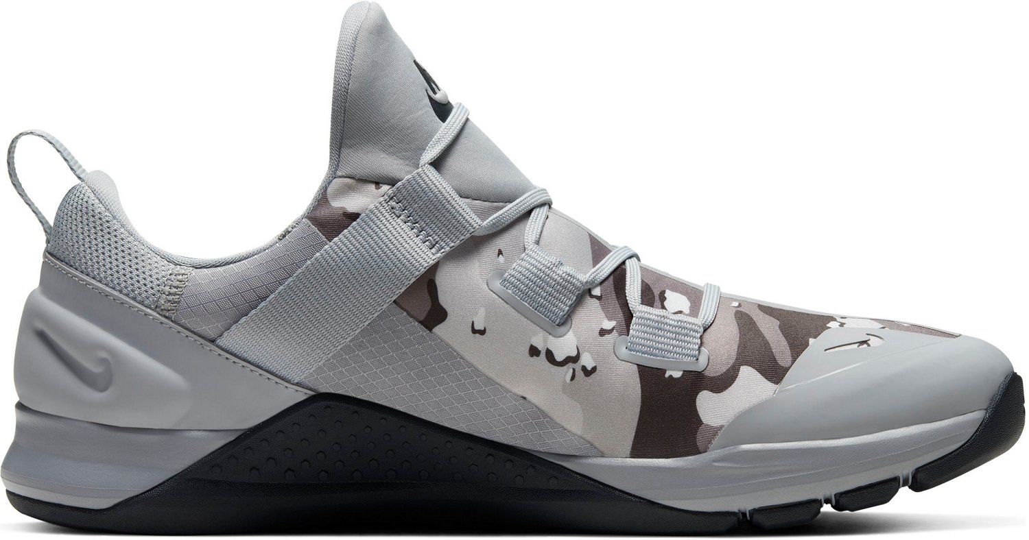 nike tech trainer grey