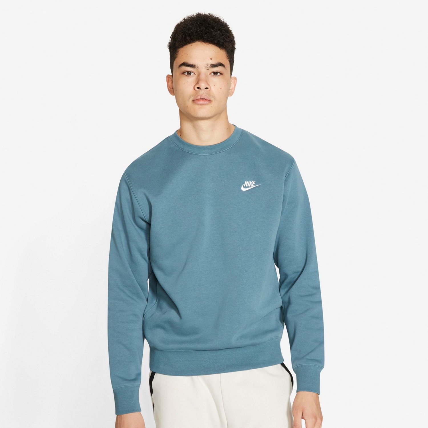 nike club fleece crew neck