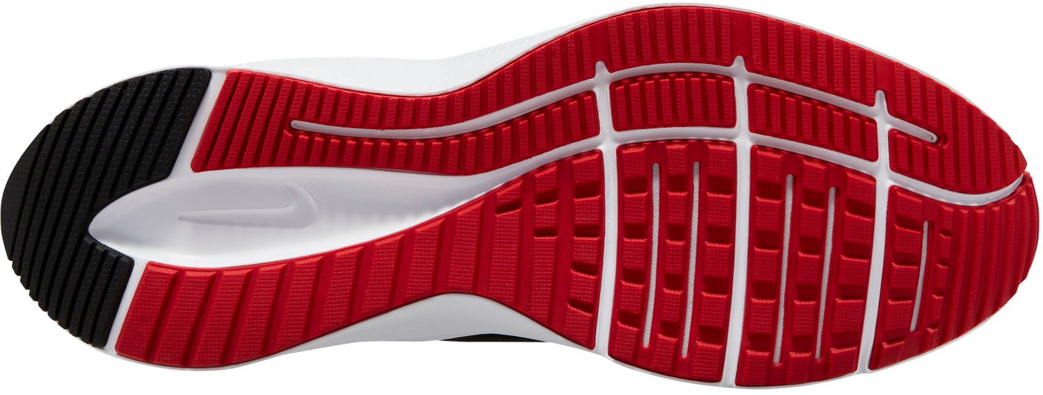 nike men's quest 3 running shoes stores