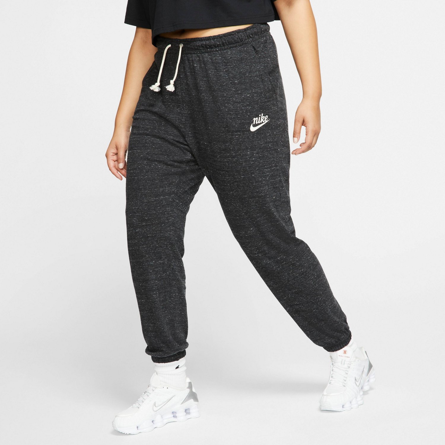 nike pants outfit
