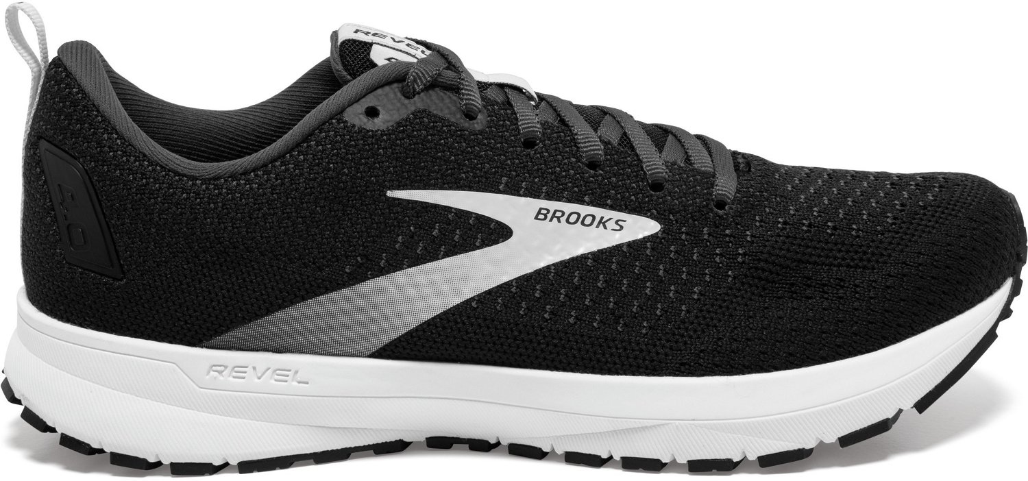 brooks white tennis shoes