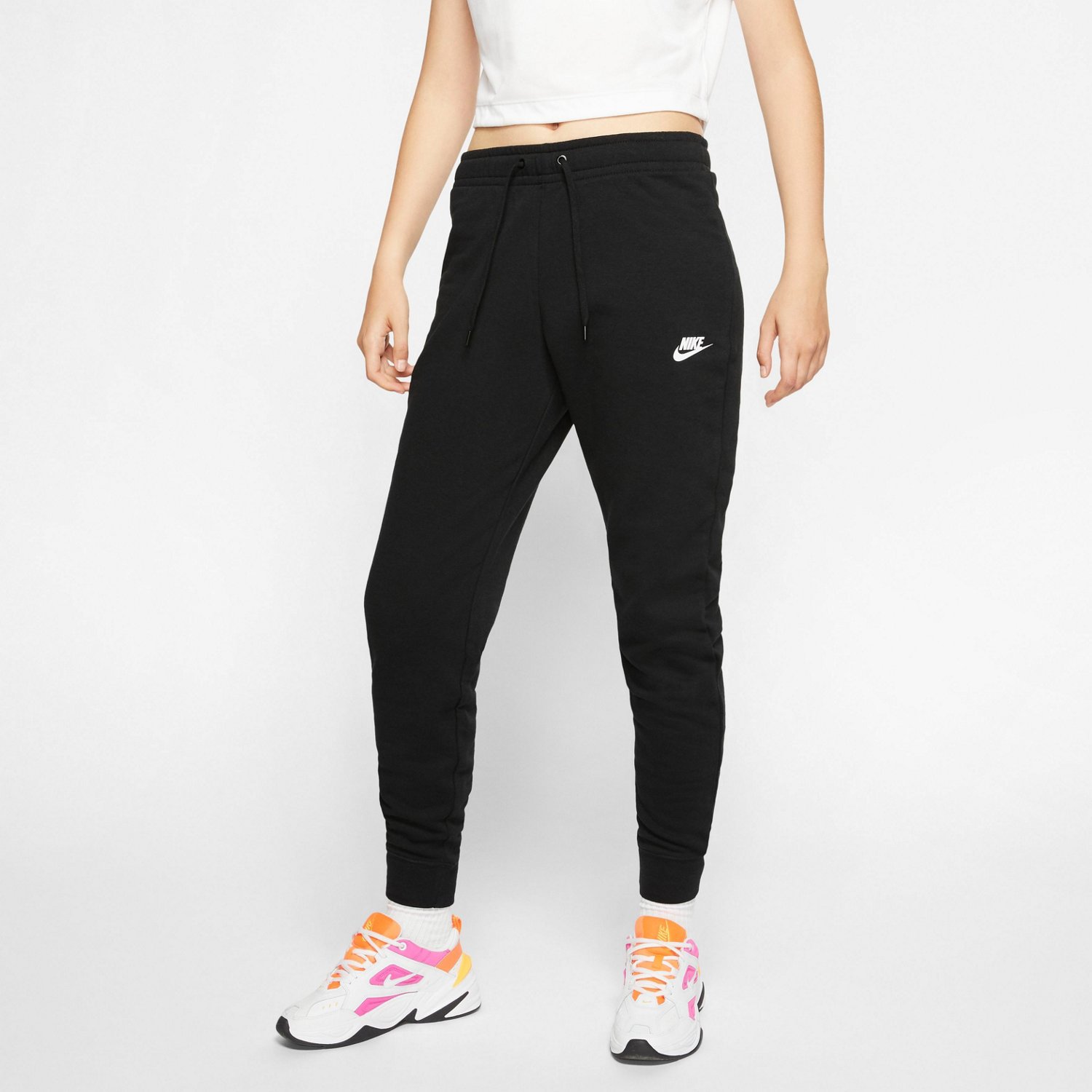nike slim fit joggers women's
