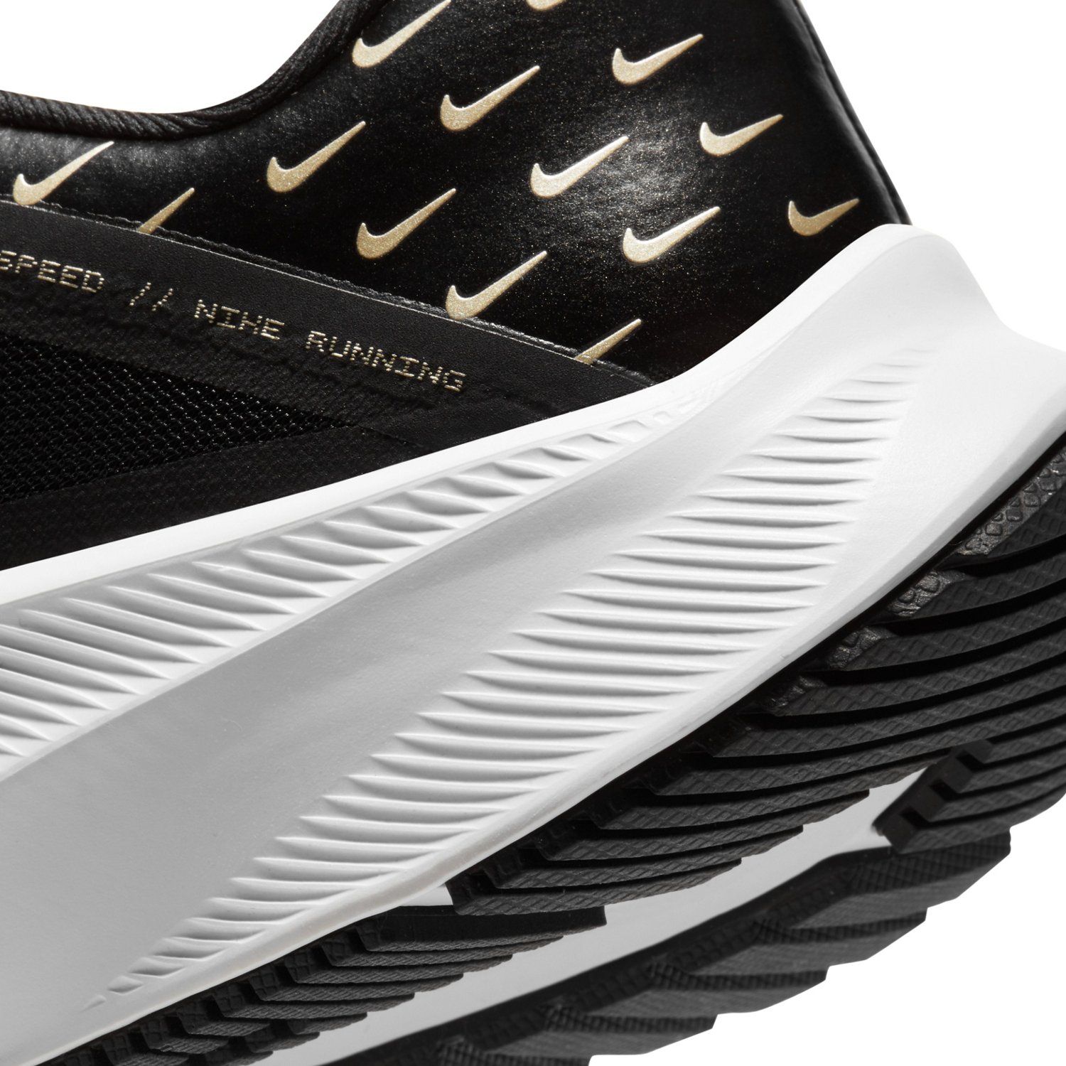 nike women's quest 3 running stores