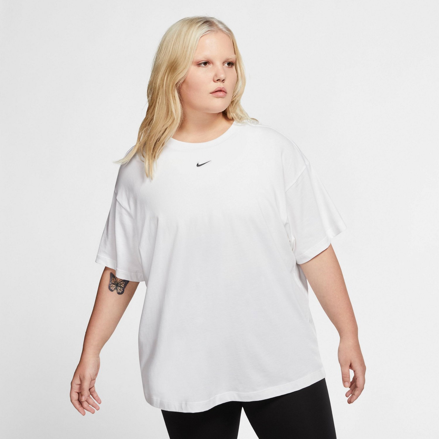 Nike Women's NSW Essential Plus Size Short Sleeve T-shirt | Academy