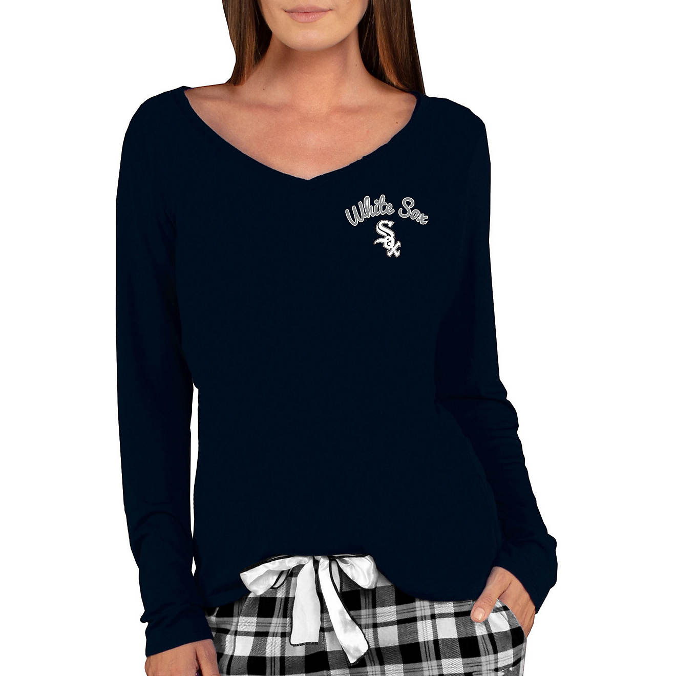 College Concept Women's Chicago White Sox Marathon Long Sleeve Top                                                               - view number 1