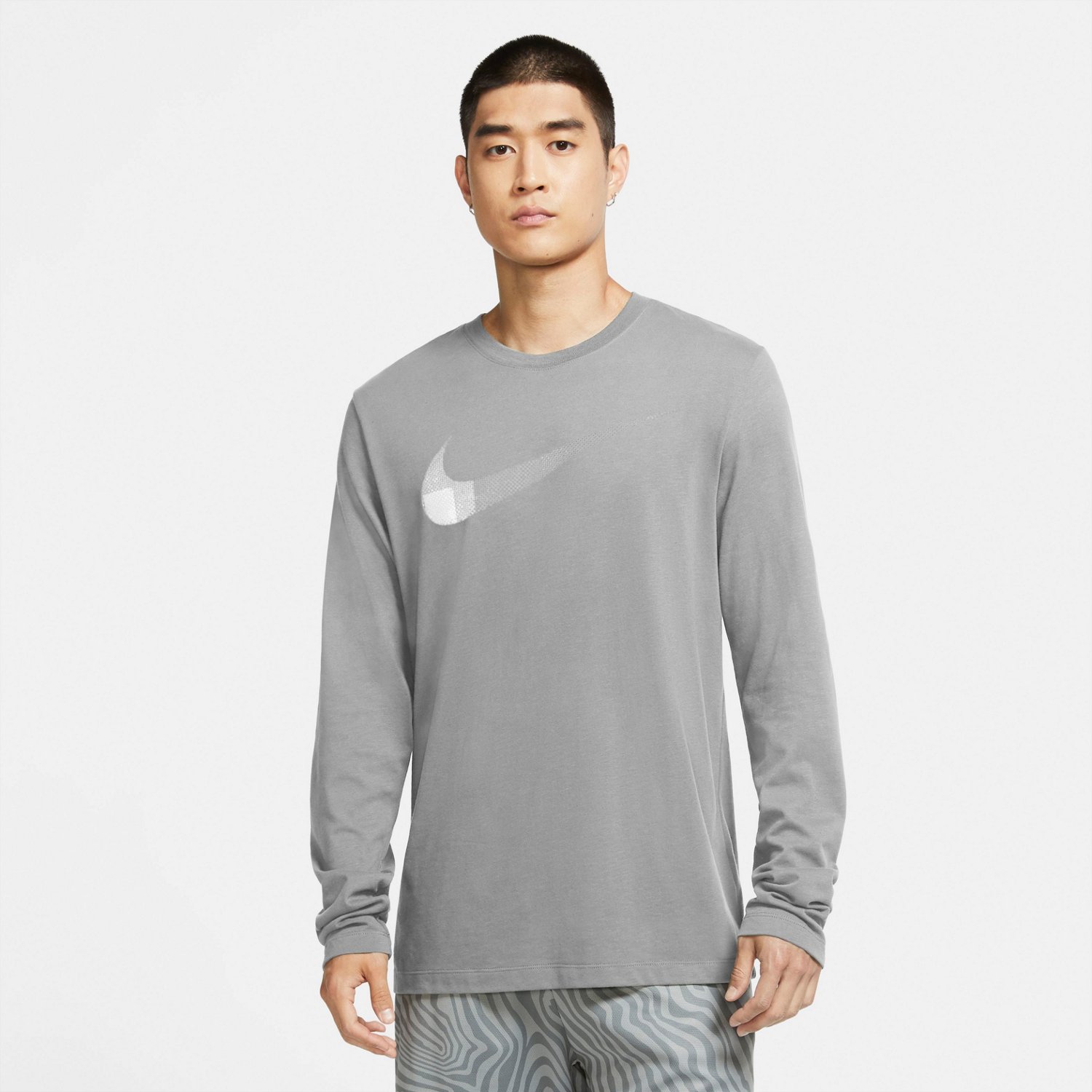 nike athletic long sleeve