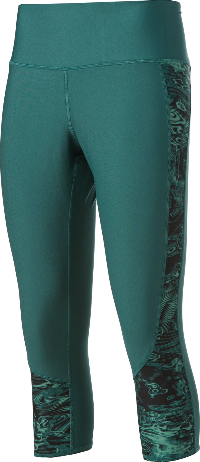 Under Armour Womens Heatgear Armour Print Capri Leggings Academy