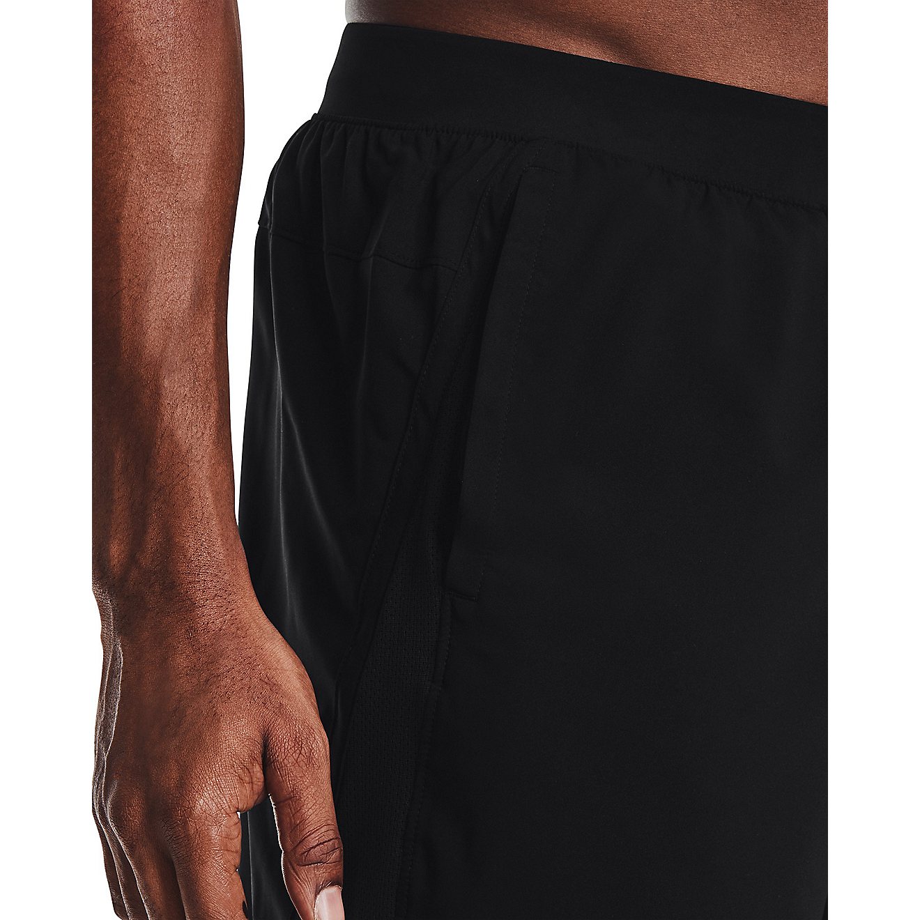 Under Armour Men's Launch SW 7 in Running Shorts                                                                                 - view number 3