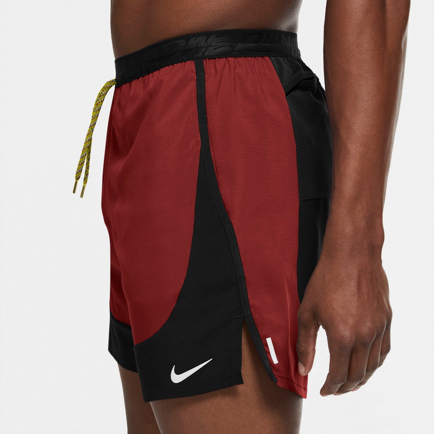 short nike flex stride wild run