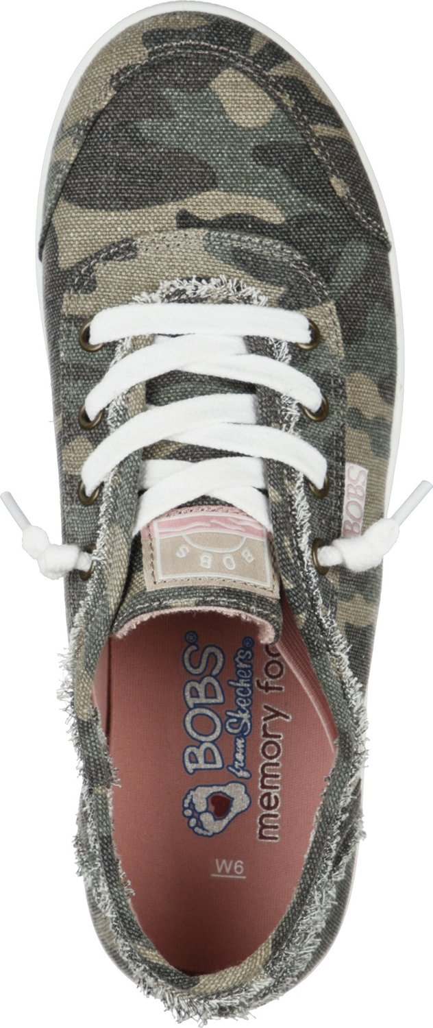 sketchers camo shoes