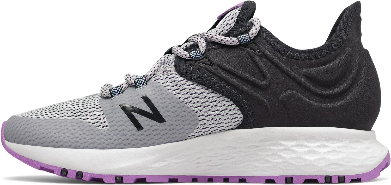 new balance women's fresh foam roav v1 running shoes review