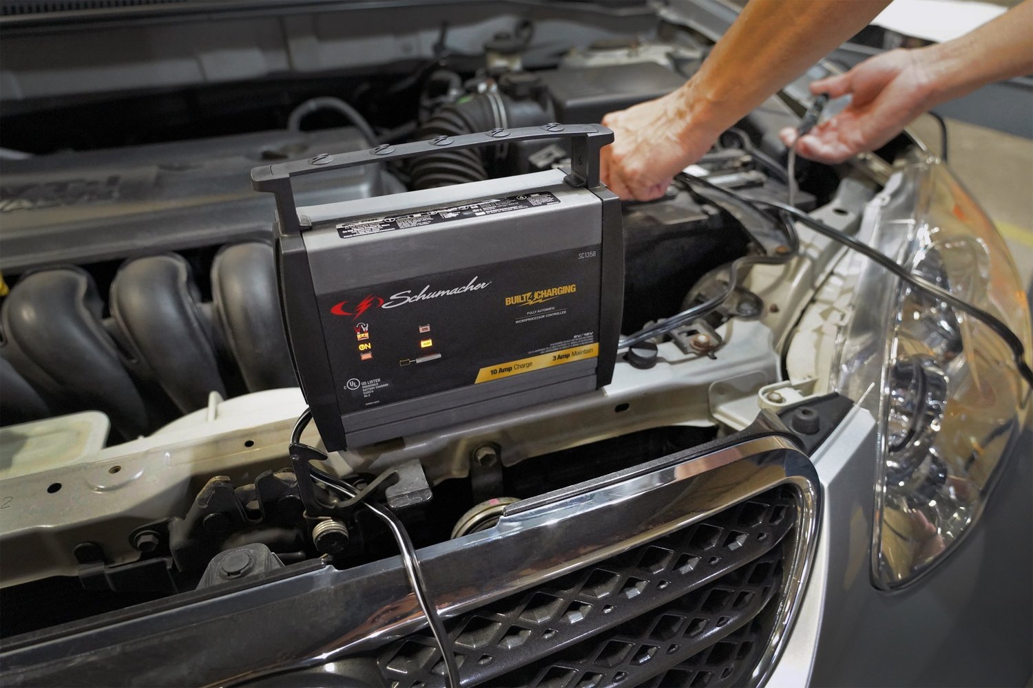 Schumacher Electric SC1358 10A 6V/12V Fully Automatic Battery Charger