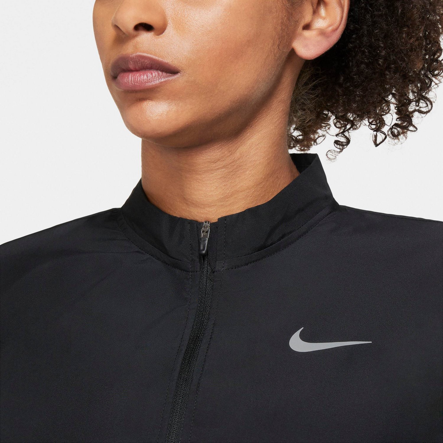 Nike Women's DriFIT Swoosh Running Jacket Academy