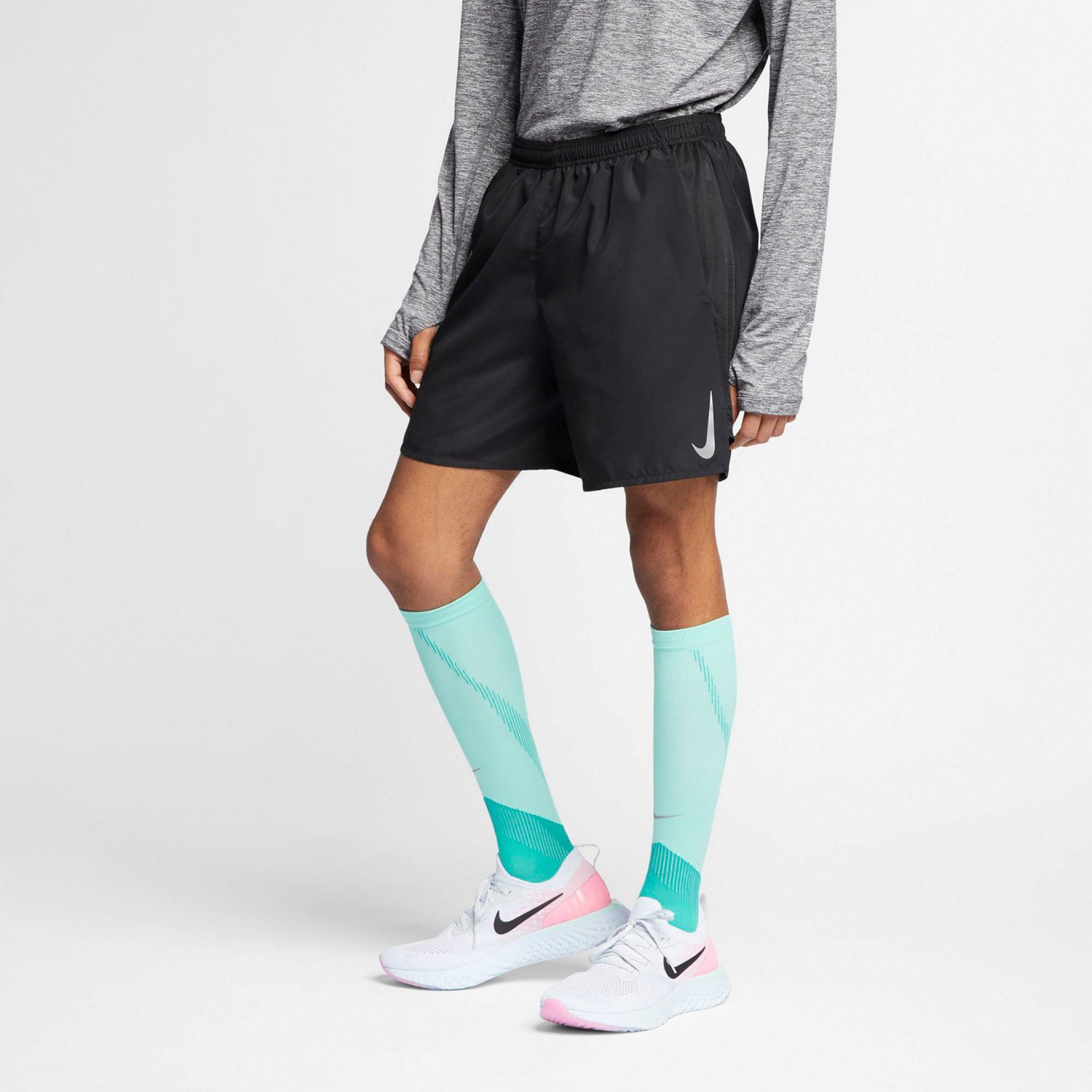 short challenger nike