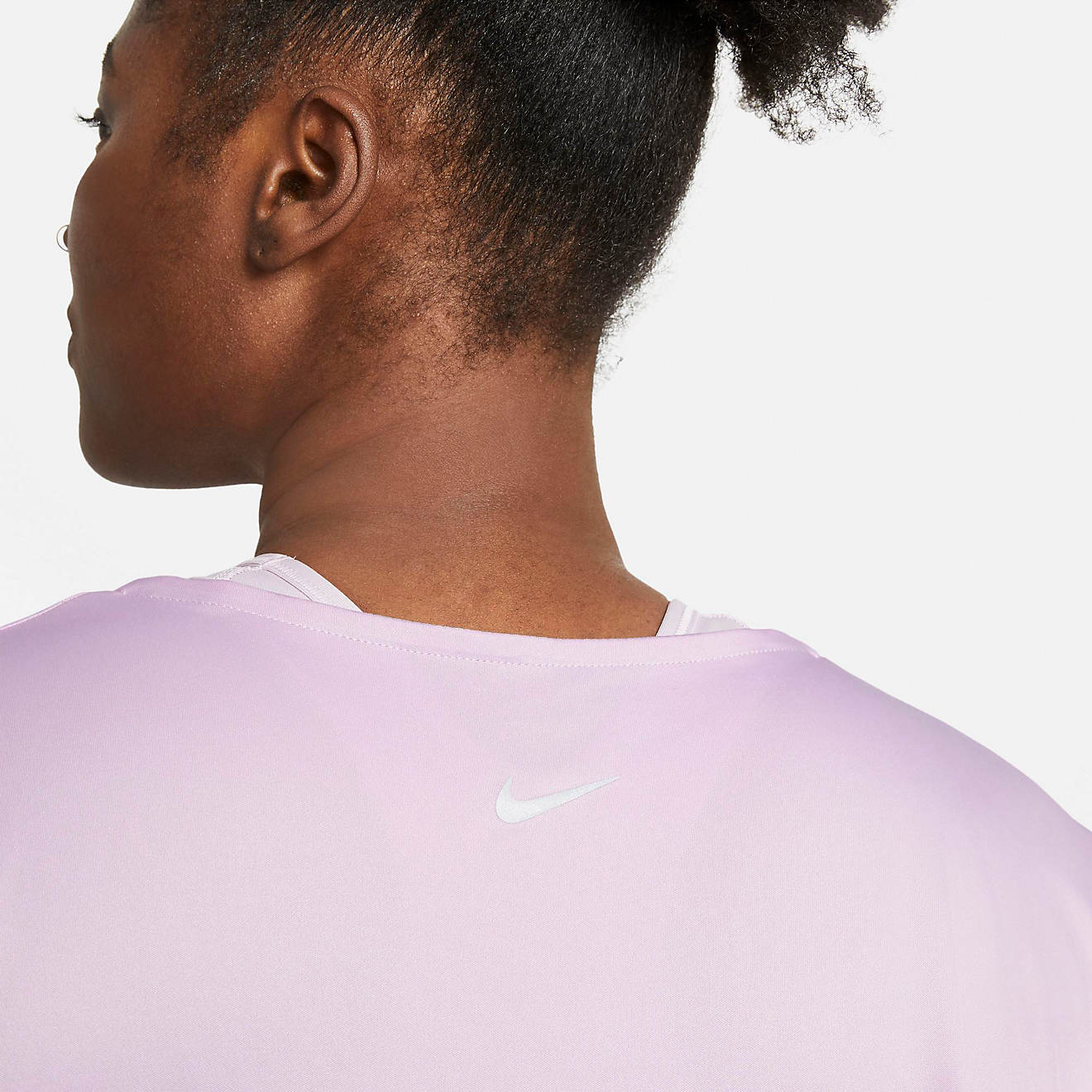 Nike Women's Swoosh Run Plus Size Short Sleeve Top | Academy