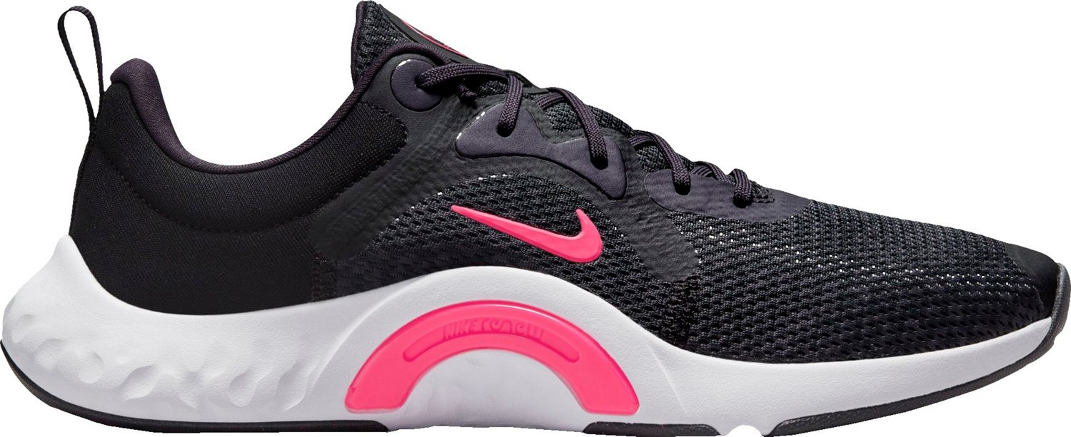 nike women's in season training shoes