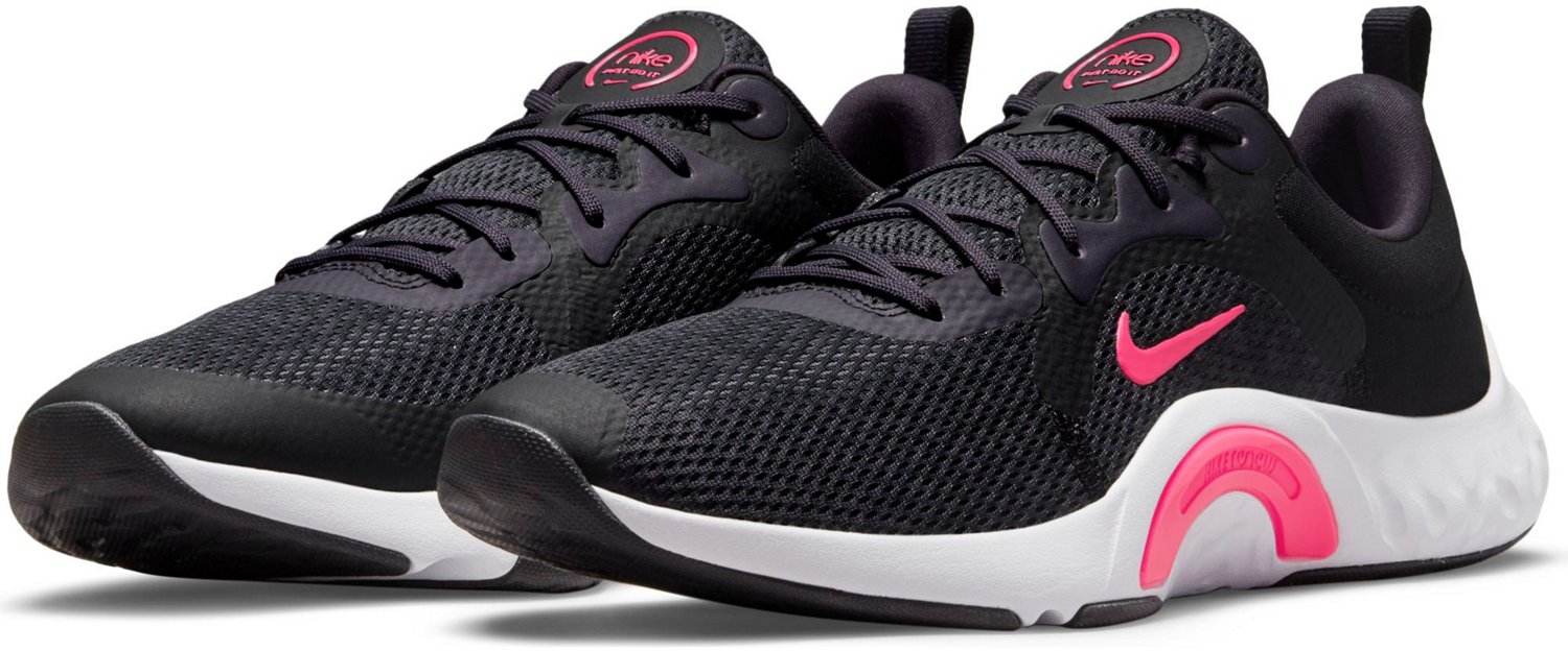 nike womens in season training shoe
