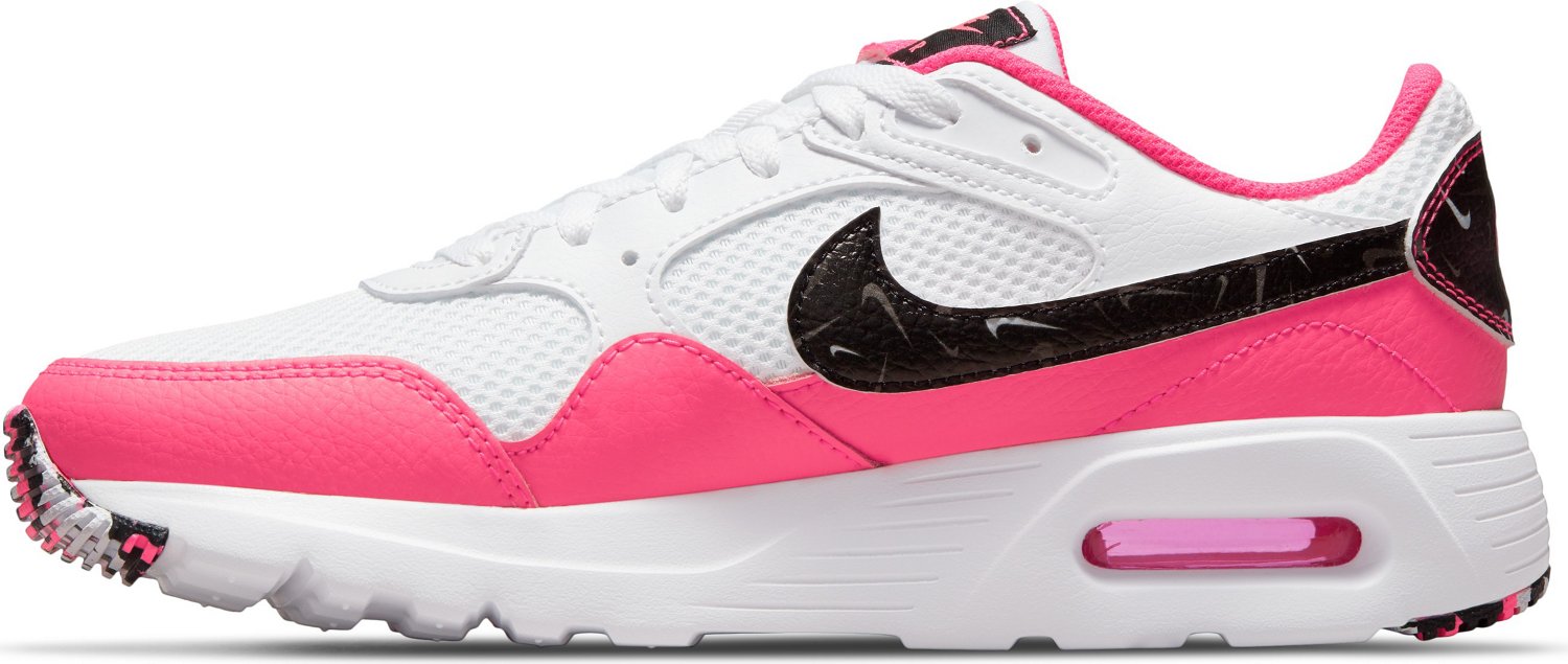do women's air max run small