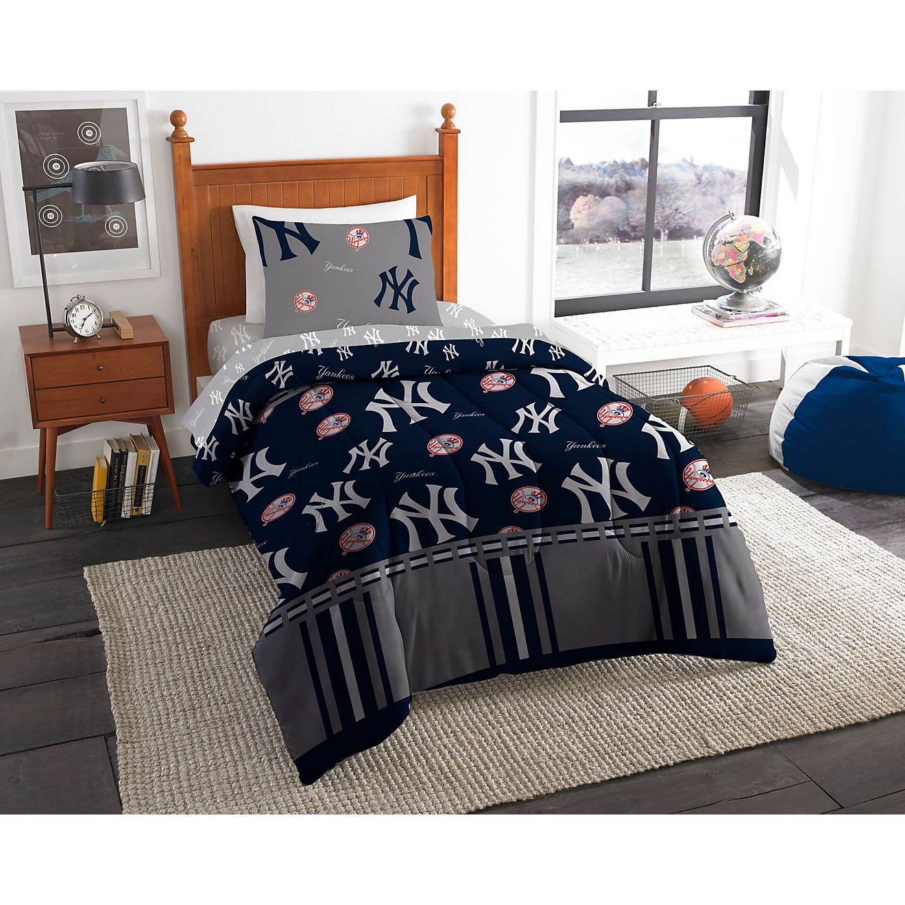 Northwest New York Yankees Bed In A Bag Twin Set                                                                                 - view number 1