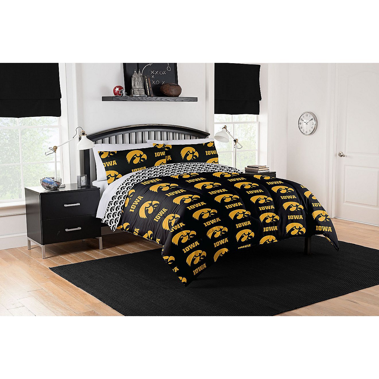 Norhtwest University of Iowa Bed in a Bag Queen-Size Set                                                                         - view number 1