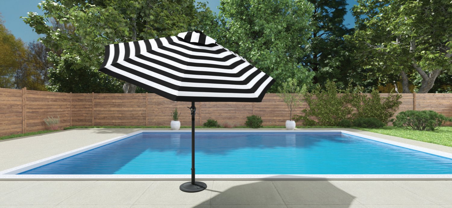 Mosaic Market 108 in Solid Patio Umbrella                                                                                       