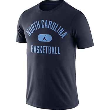 Jordan Men's University of North Carolina Basketball Team Arch Short Sleeve T-shirt