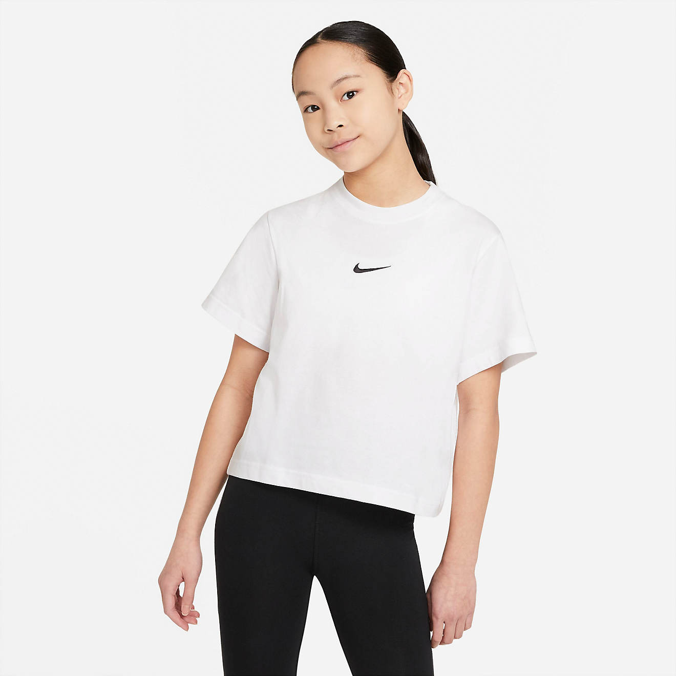 Nike Girls Sportswear Essential T-shirt                                                                                          - view number 1