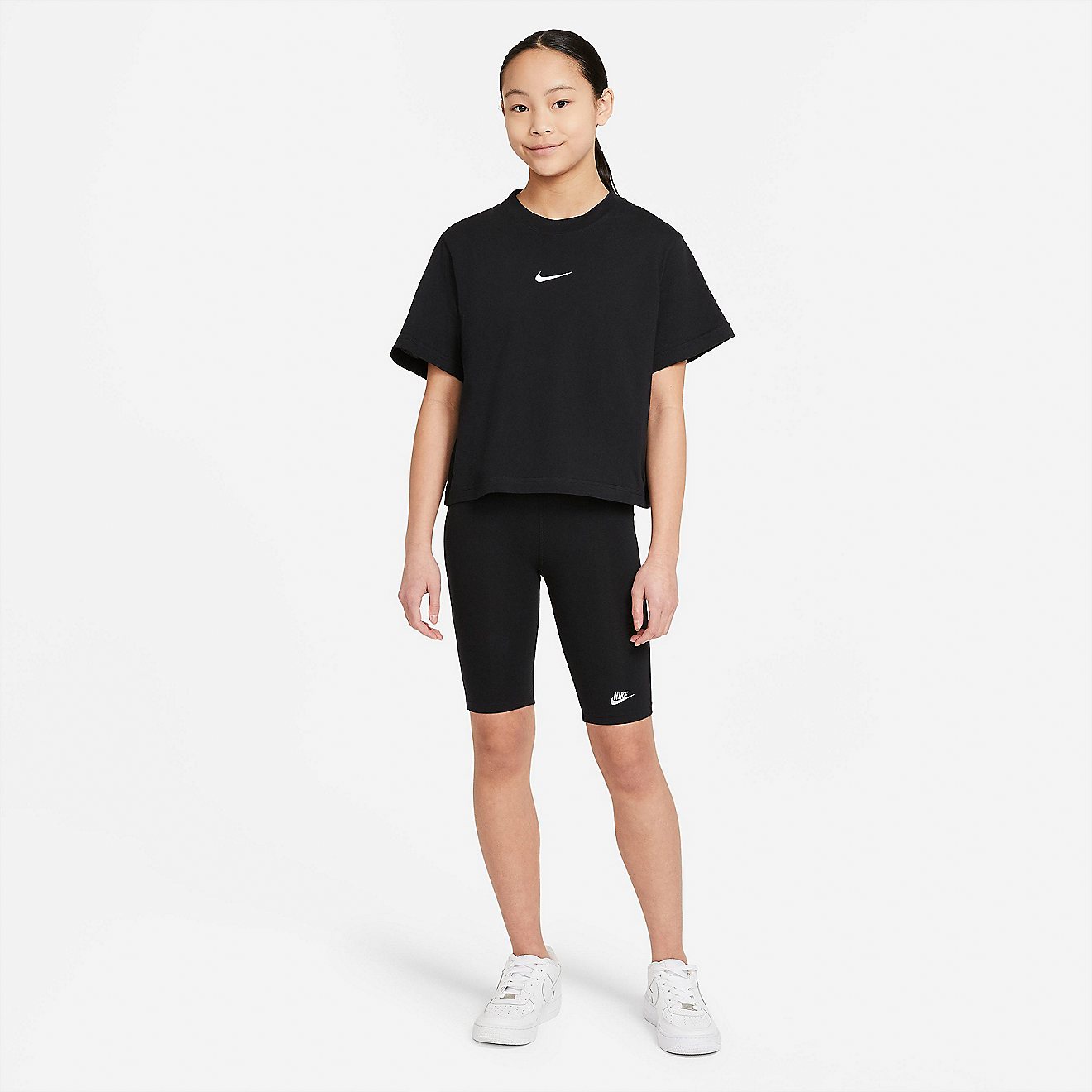 Nike Girls Sportswear Essential T-shirt                                                                                          - view number 4