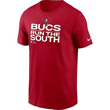 Nike Men's Tampa Bay Buccaneers 2021 Division Champs Trophy Collection Short Sleeve T-shirt                                     