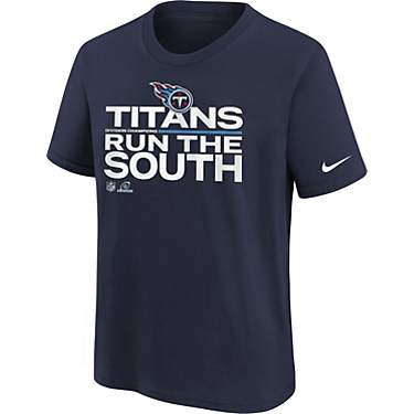 Nike Boys’ Tennessee Titans ’21 Division Champs Trophy Collection Graphic T-shirt                                           