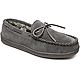 Minnetonka Men's Pile Lined Hardsole Moccasin Slippers                                                                           - view number 2 image