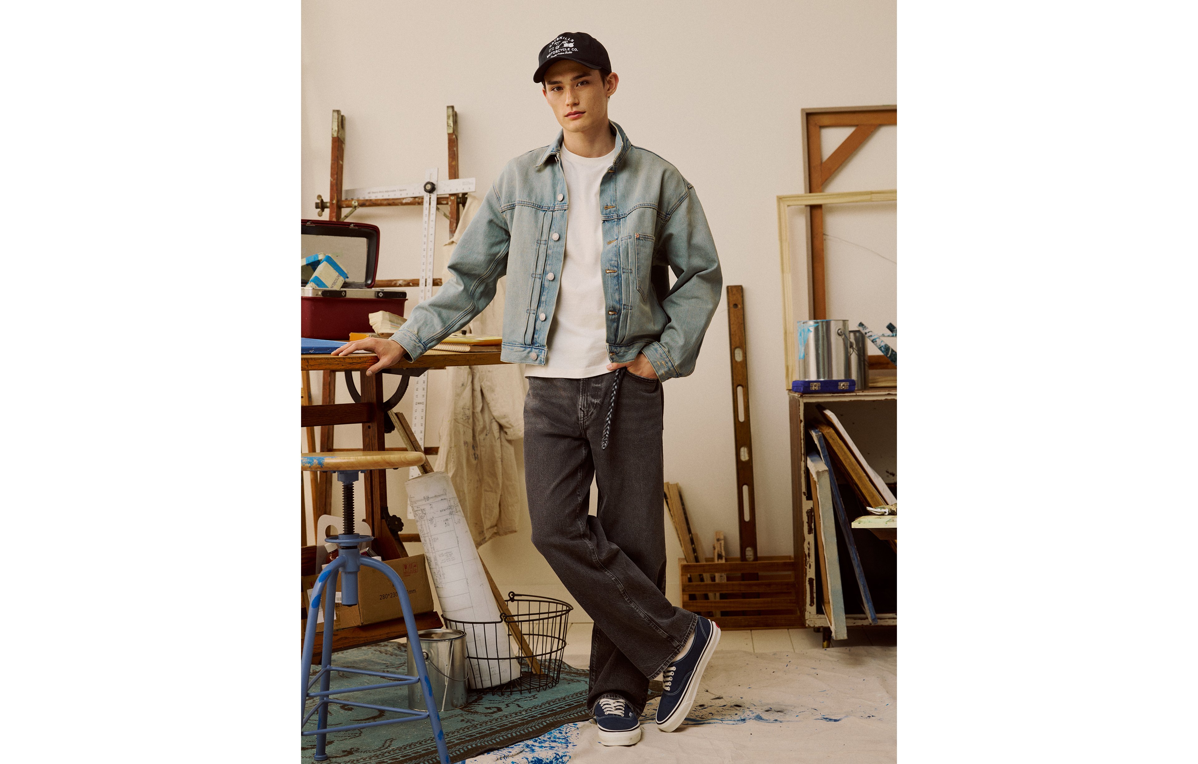 AE Relaxed Fit Denim Utility Jacket