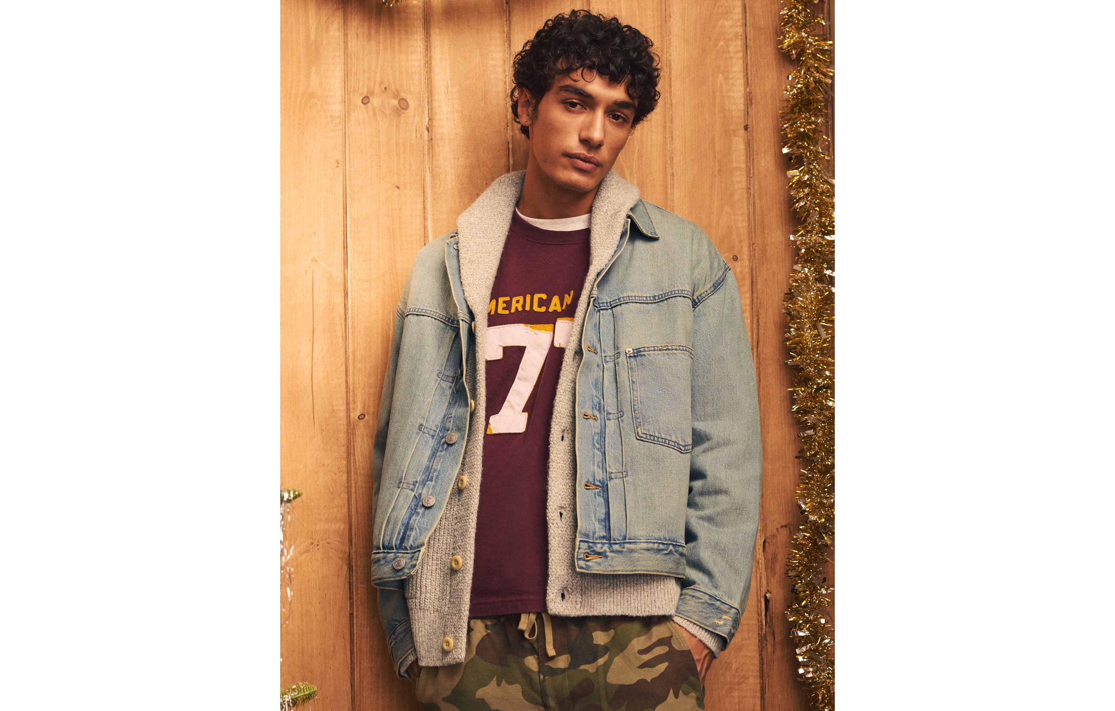 AE Relaxed Fit Denim Jacket