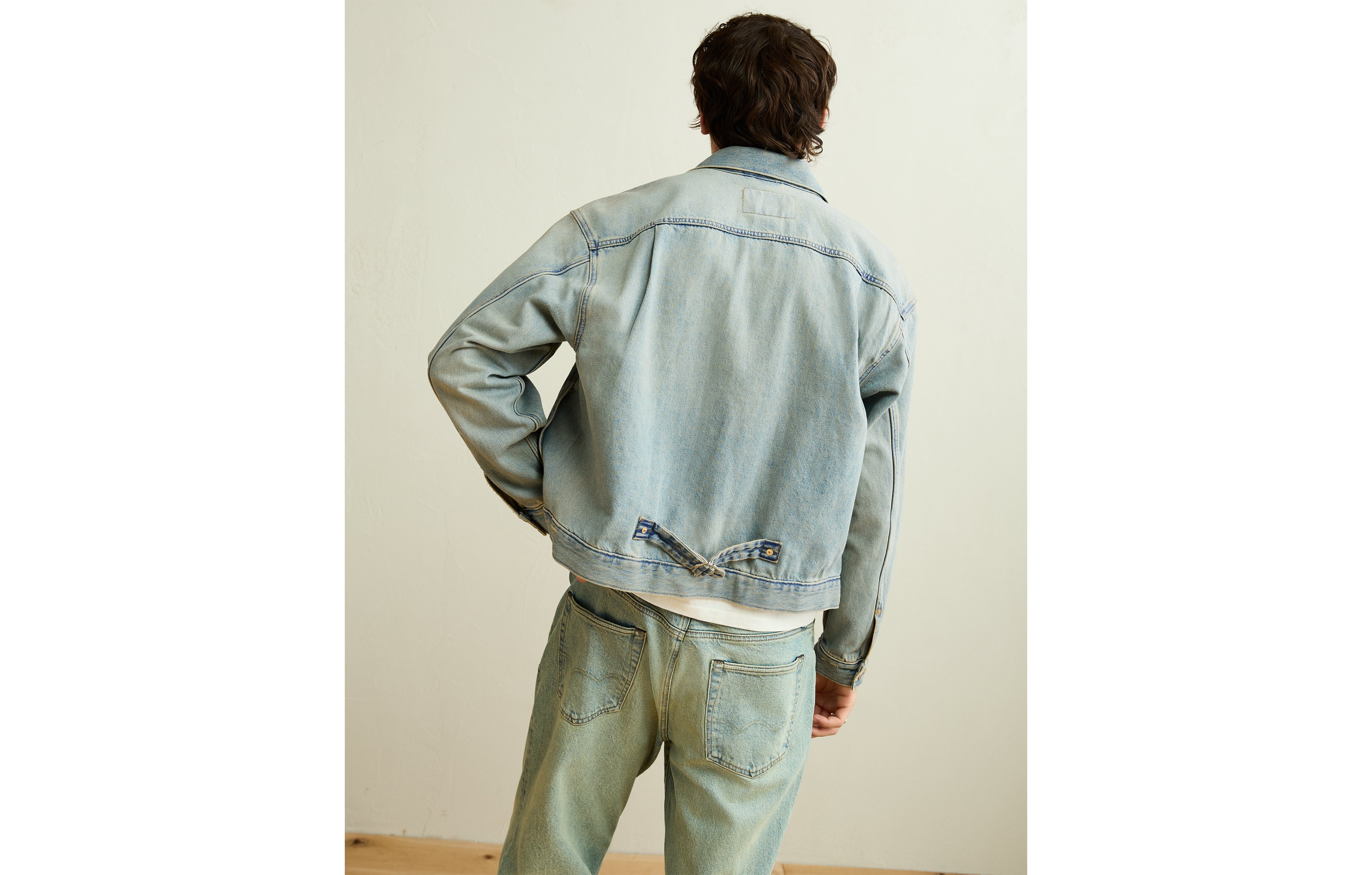 AE Relaxed Fit Denim Jacket
